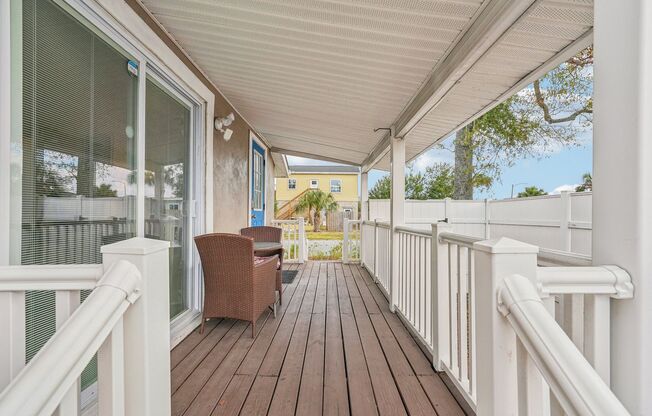 Fully Furnished 1-bedroom, 1-bath Short-Term Rental Cottage in Grand Central St. Pete!