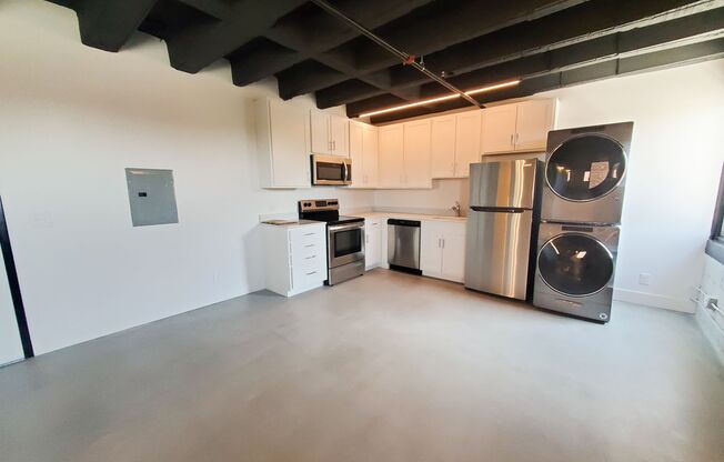 Studio, 1 bath, 495 sqft, $930, Unit C301