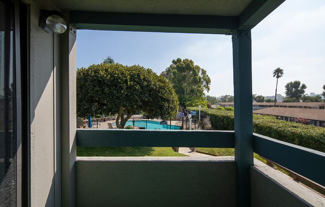 1 bed, 1 bath, 725 sqft, $1,975, Unit 27