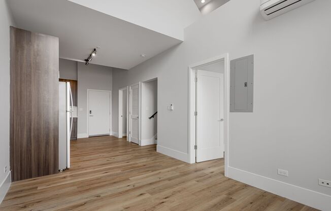 2 beds, 1 bath, 645 sqft, $2,500, Unit 508