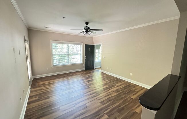 Beautiful 2 bed 2 bath Condo - In Great Location
