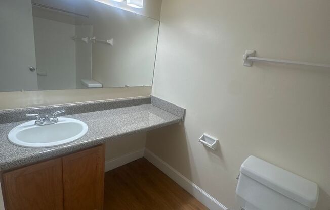 2 beds, 1.5 baths, 1,050 sqft, $1,930, Unit 3347 #104