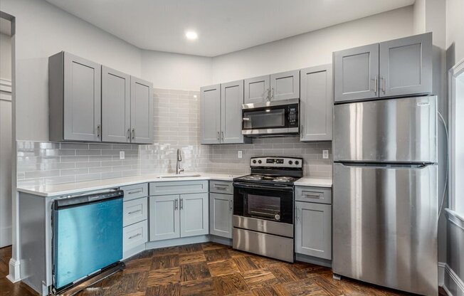 81 45 LEFFERTS BLVD