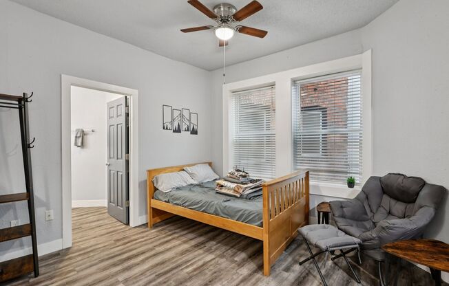 Studio, 1 bath, 375 sqft, $1,425, Unit 209