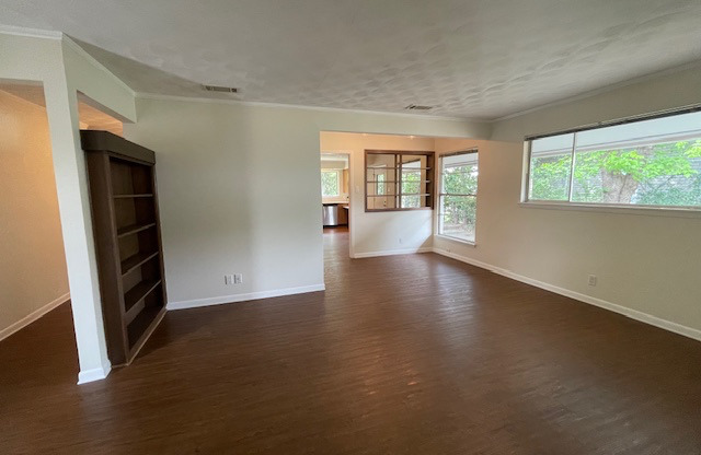 434 COLUMBIA CIR