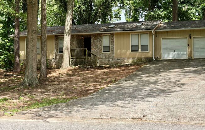 Beautiful 3-Bedroom, 2-Bath Ranch with Spacious Kitchen & Private Backyard