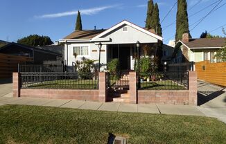 Double Primary Bedroom Home in Los Feliz.