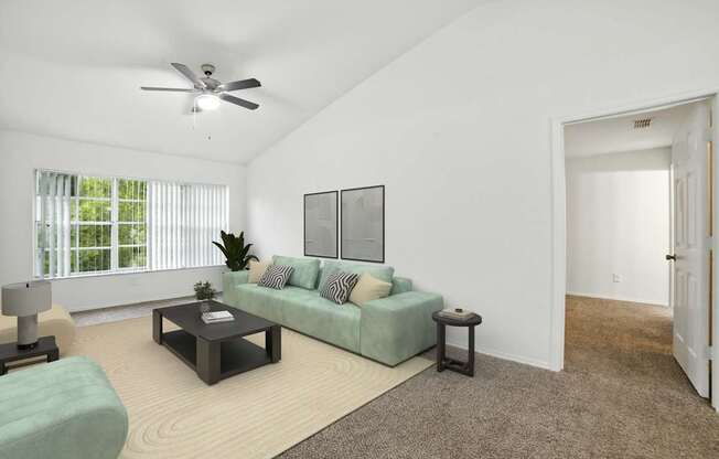 Welcome To
CHARLESTON CLUB APARTMENTS