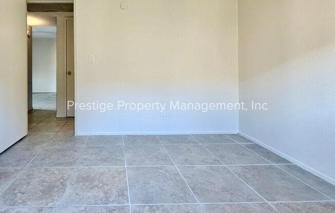 2 beds, 1 bath, $795, Unit # 508