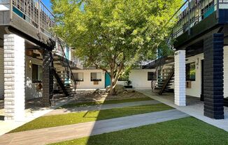 217 E Taylor