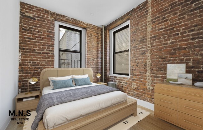 2 beds, 1 bath, $4,250, Unit 3