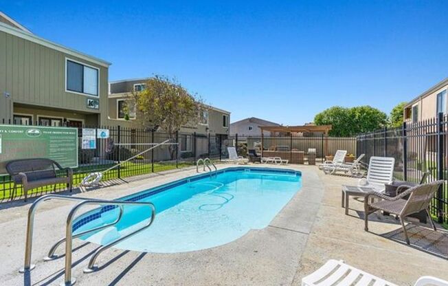 Cypress Park Condo Includes your own washer and dryer