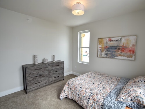 1 bed, 1 bath, 853 sqft, $1,395, Unit 10474 S. 131st Street Unit 202 A853 4P