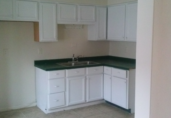 3233 N 53 ST