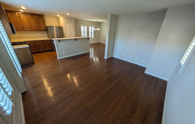 3 beds, 2.5 baths, $1,750