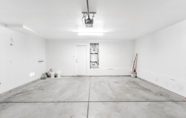4 beds, 2.5 baths, $2,850