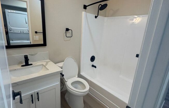 2 beds, 2 baths, 900 sqft, $3,750, Unit 10