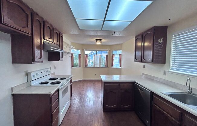 1/3 OFF ONE MONTH RENT IF APPROVED AND MOVED IN BY 12/15