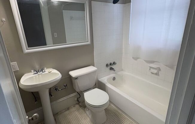 1 bed, 1 bath, 550 sqft, $1,750, Unit 963-213