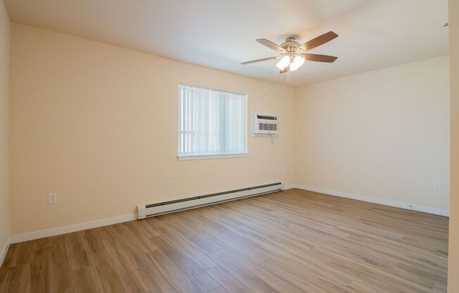 Studio, 1 bath, 506 sqft, $1,199, Unit EC 4225-04