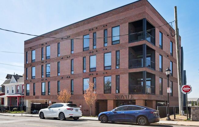 2 beds, 1 bath, 779 sqft, $1,750, Unit 105