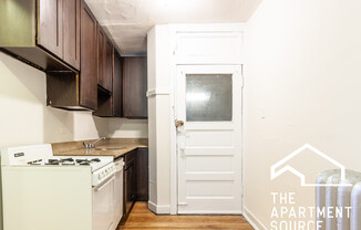 514 W Cornelia Ave 305
