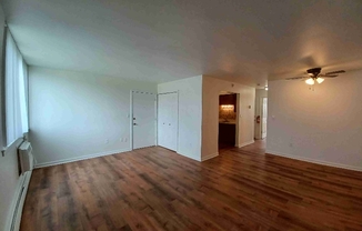 1861 W THIRTEEN MILE RD