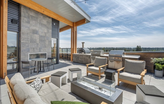 Gas Firepit, Pizza Oven, & BBQs