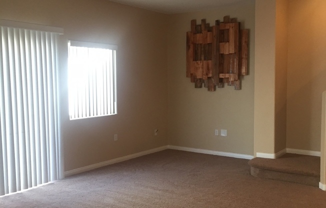 3bed condo with a garage in Centennial Hills!