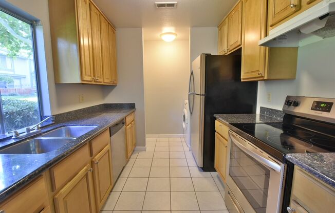 Remodeled and Clean 3 Bedroom 1.5 Bath Townhouse in South San Jose