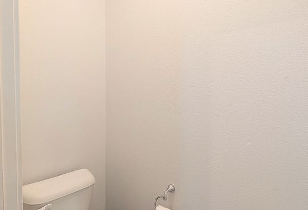 3 beds, 2.5 baths, $2,550, Unit # 67104