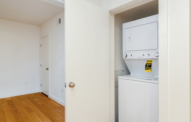 2 beds, 2 baths, 820 sqft, $3,650, Unit C