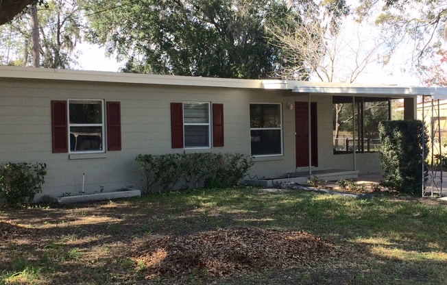 Pine Hills Area - UPGRADED 3/1 Available December 1st!