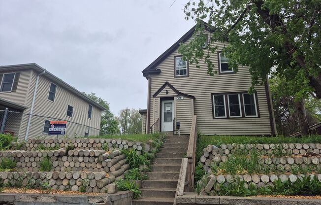 Recently remodeled 4 bedroom house in St Paul!!