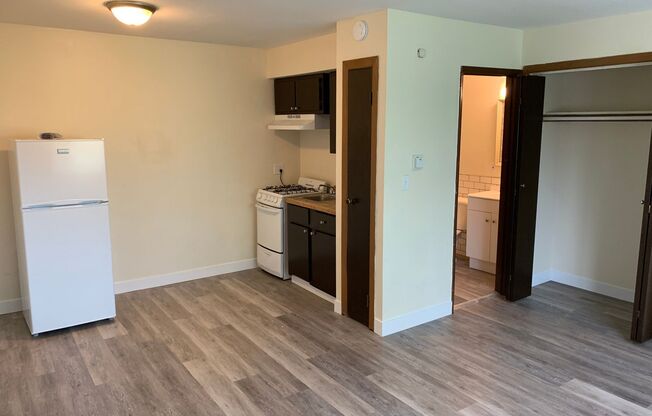 950 N 20th
