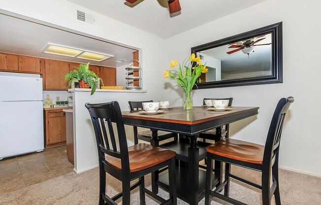 2 beds, 1 bath, 875 sqft, $1,545, Unit 485-206