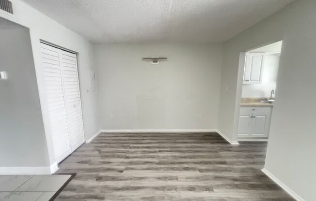 2 beds, 1.5 baths, 800 sqft, $1,450, Unit 136
