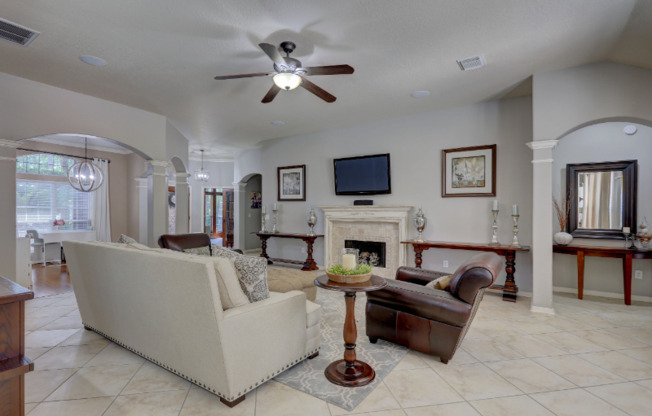 19 S LINTON RDG CIR