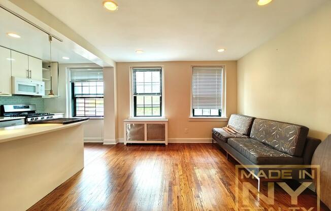 2 beds, 1 bath, $3,395, Unit A65