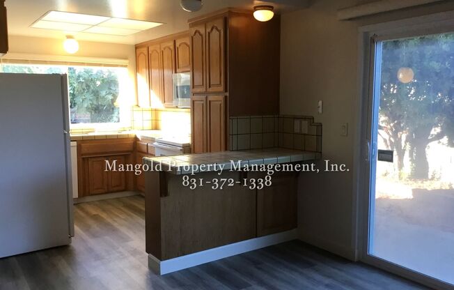 Spacious 3-Bed 2-Bath Home in South Salinas Neighborhood with Large Fenced Yard and Fireplace