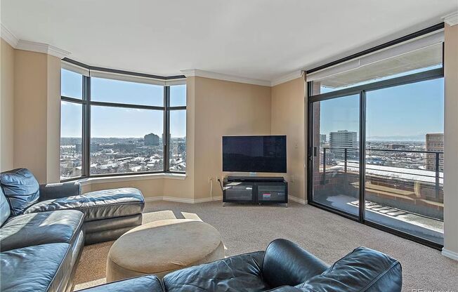 Penterra Plaza Condo with Amazing Panoramic Mountain Views! License # 2024-BFN-0001538