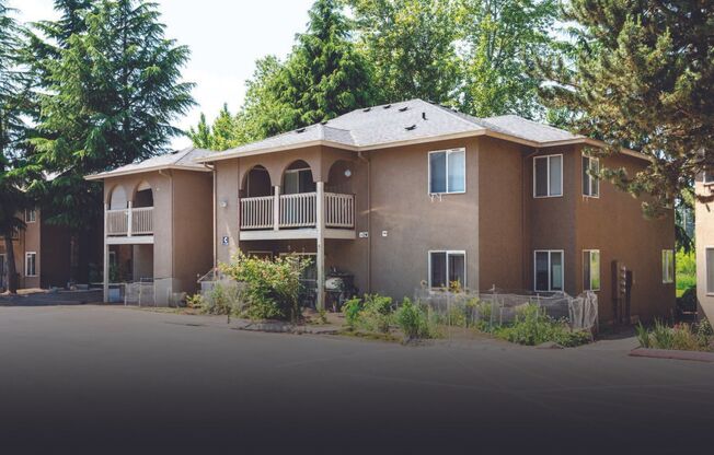 2 beds, 2 baths, 839 sqft, $1,845, Unit 25*