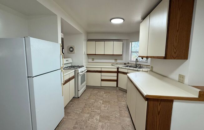 1911 Buena Vista Ave