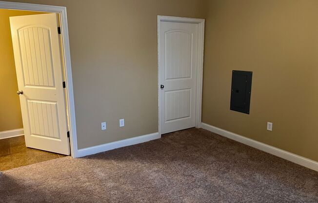 1 bed, 1 bath, 765 sqft, $825, Unit 125