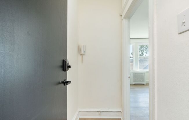 Studio, 1 bath, 375 sqft, $1,195, Unit C7