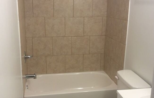 150 W. King St., Apt. 1