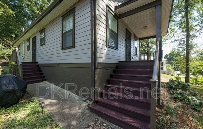 950 SMITH ST SW