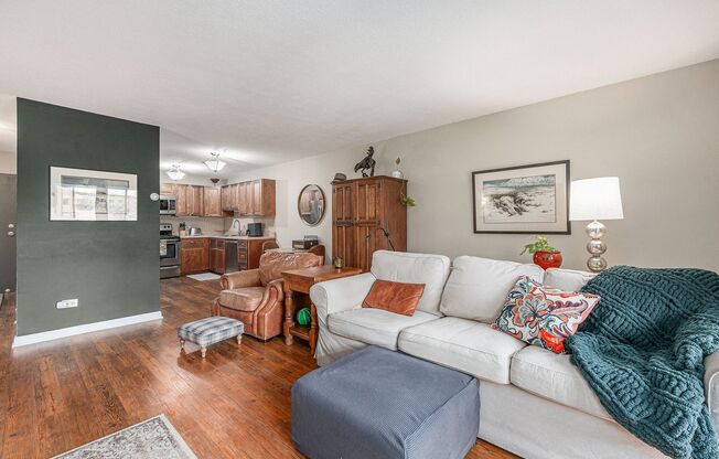 Coming Soon – Beautifully Updated Condo in Windsor Gardens, Denver’s Premier 55+ Community!