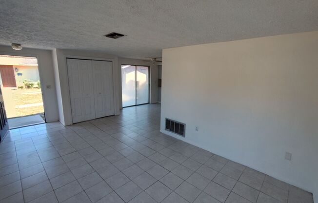 1/1 Apartment Close to Downtown N.P.R. (1 mile)