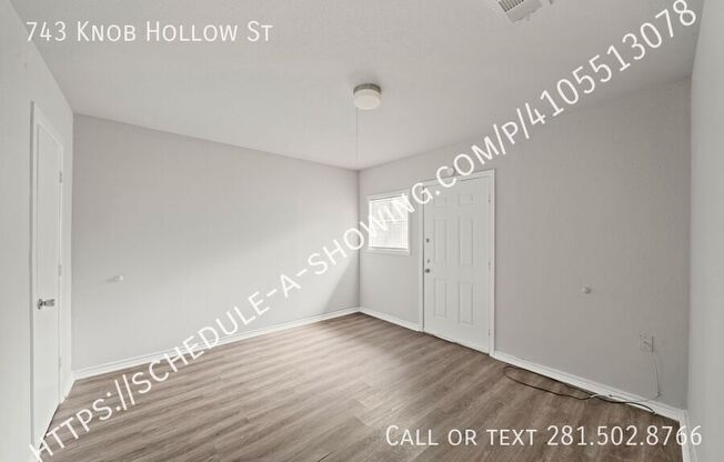 743 KNOB HOLW ST